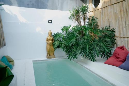 Sewon House | Villa D'Bamboo by Plesirhati Yogja