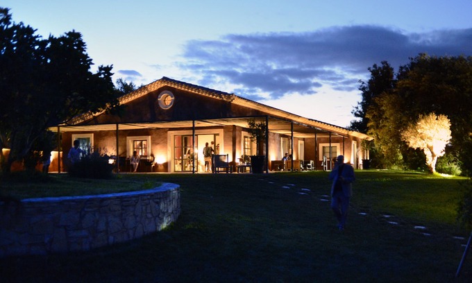 Saint-Gilles Villa | Villa D'exception Dans un Domaine à Proximité de Nîmes