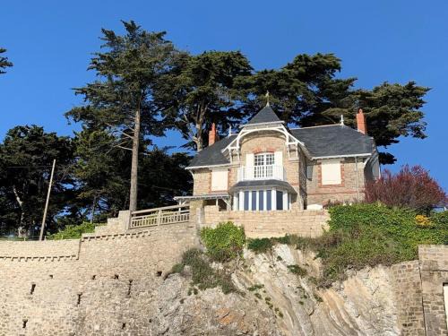 Le Pouliguen Villa | Villa de caractère face mer avec accès plage et WIFI - FR-1-842-9