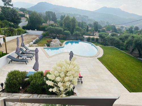 La Treille Villa | Villa de Charme avec Piscine, Marseille