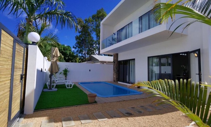 Trou aux Biches Apartment | villa de la lumiere