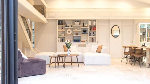 Gif-sur-Yvette Villa | Villa de Luxe 18 Personnes avec Cinéma Privé, Spa, et Salle de Sport - Idéal Séjour Bien-Être