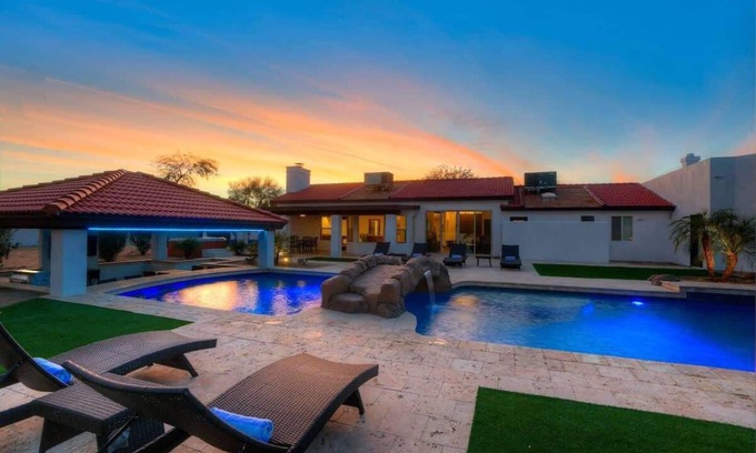 Sweetwater Street East House | Villa De Paradis Summ