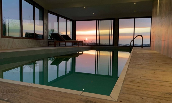 Penvenan Villa | Villa-Deluxe-Sea view-Ensuite