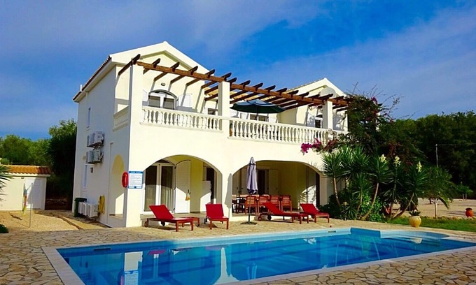 Kerameies Villa | Villa Diana Kefalonia in Idyllic Countryside Setting with Large Private Pool.
