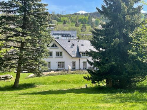 Schwalefeld Apartment | Villa die Sonne Apartments mit großem Garten
