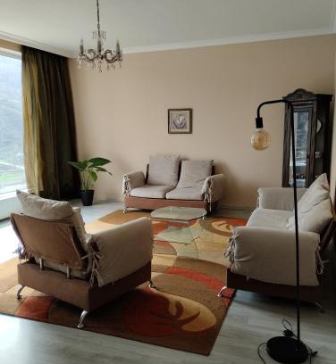 Vake-Saburtalo House | Villa Digomi - Family House