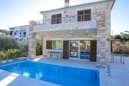Lukoran Villa | Villa Dino