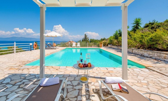 Katsimatika Villa | Villa Dionisis in Paxi