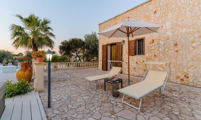 Marina di Mancaversa Villa | Villa Divina with whirlpool and Private Pool