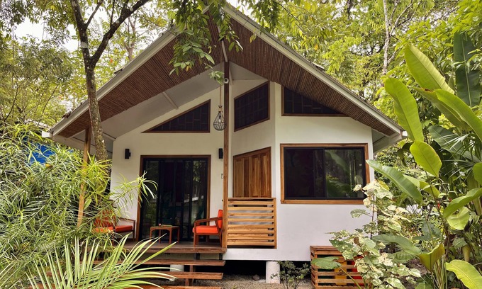 Chiguata Villa | Villa Dragonfly Luxury Beachfront Villa just steps away from the beach!
