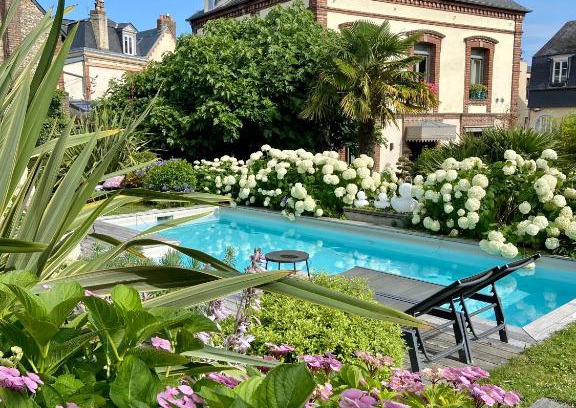 Honfleur Bed & Breakfast | VILLA DU CEDRE Honfleur