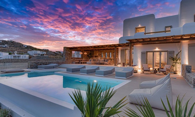 Kalafatis Villa | Villa Eden/Pool/4+1bdrms/5baths/10 guests outdoor dining/parking/garden/BBQ
