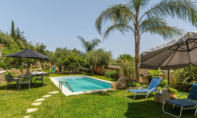 Apokoronas Villa | Villa Eftychia – Holiday Villa Rental with 2 private swimming pools on Crete, Greece