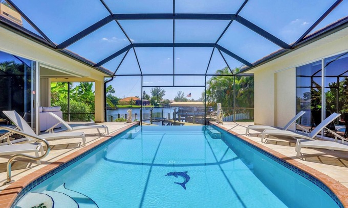 Pelican House | Villa Eleanor - Gulf Access