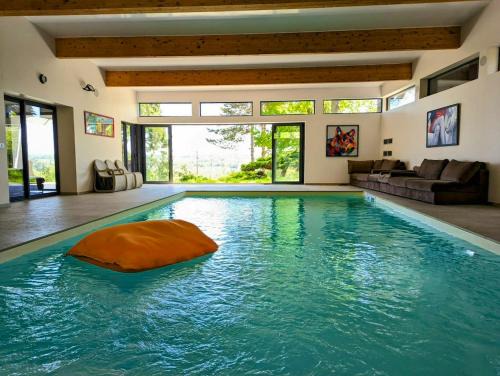 Parmain Villa | Villa elegante avec piscine privee a Parmain