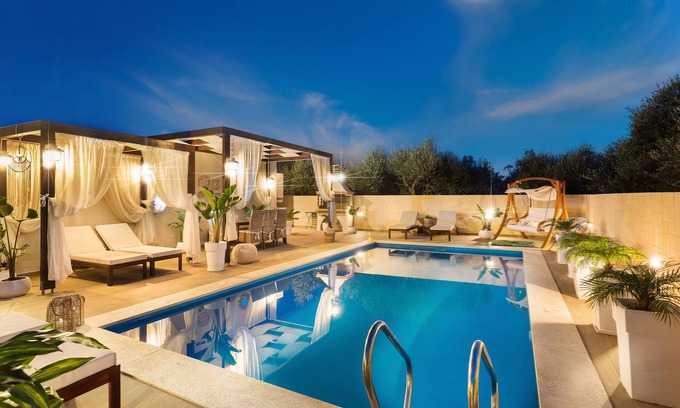 Agia Villa | Villa Elisabeth View luxurious with POOL & BBQ !