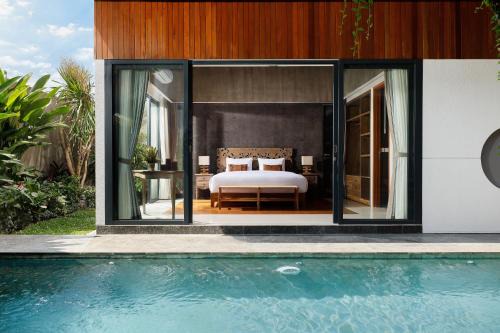 Batu Bolong Villa | Villa Eliza Canggu