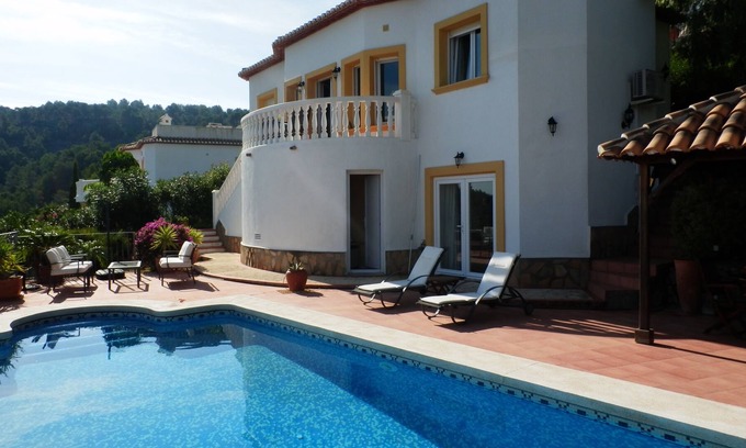 Orba Villa | Villa Elizabeth is a private detached property with private pool.
