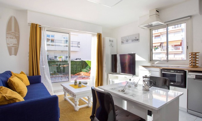 Cros-de-Cagnes Apartment | Villa Emeraude by Interhome