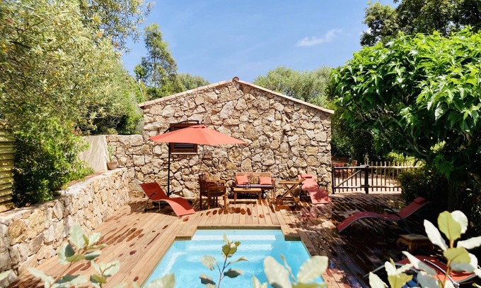 Lecci Villa | VILLA en Pierre 4 persons near PORTO-VECCHIO HEATED SWIMMING POOL