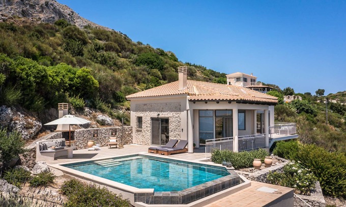 Skala Villa | Villa Eros | Old Skala | Kefalonia , - JUST FOR THE 2 OF YOU . RATED "EXCEPTIONAL"