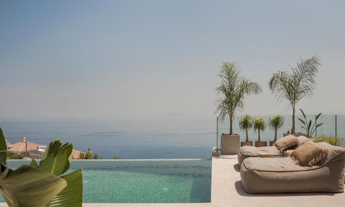 Skala Villa | Villa Esperanza