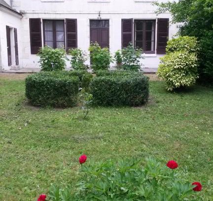 Valencay Bed & Breakfast | VILLA ESPERANZA Suite de plain-pied, indépendante, 1 à 4 personnes proche Zoo de Beauval et châteaux de La Loire
