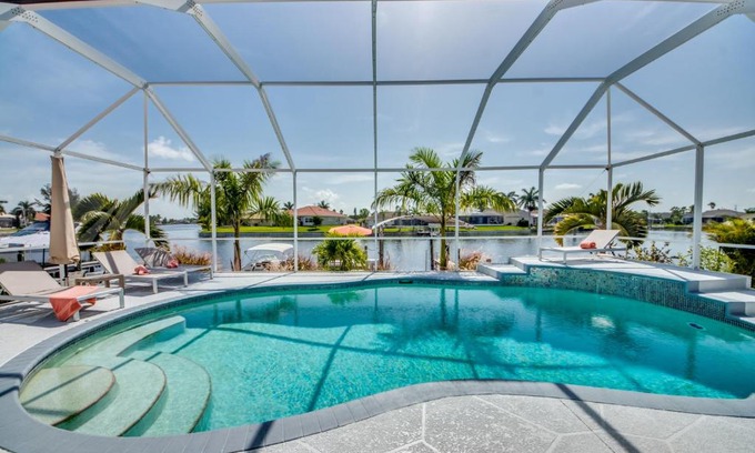 Pelican Villa | Villa Eyleen