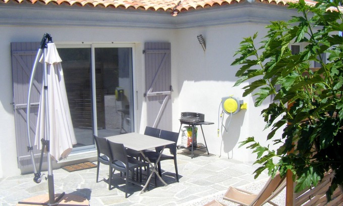 L'Ile-Rousse Villa | VILLA F2 1mn from Ile Rousse and beaches!