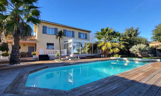 Le Luc Villa | Villa Familiale Entre mer et Montagne
