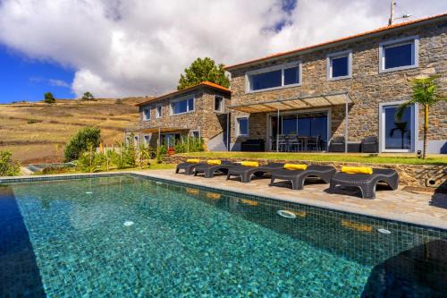 Prazeres Villa | Villa Fauna - Nature & Tranquility - Heated pool optional