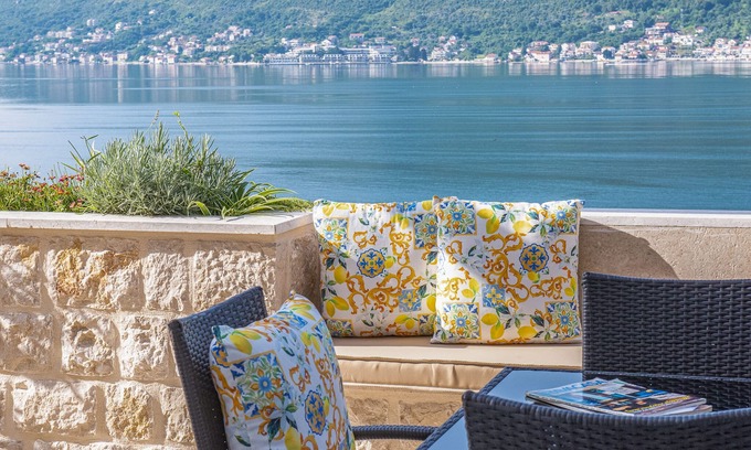 Drazin Vrt Villa | Villa FELIZ - Luxury Stone Villa with Pool near Perast