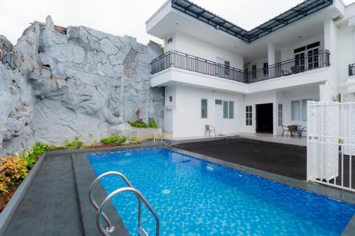 Ciloto Villa | Villa Fiorenza III