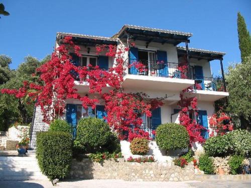Lakones Apartment | Villa Fiorita