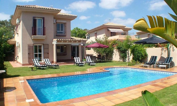 Los Gallos-Cerromolino Villa | VILLA FLAMINGO