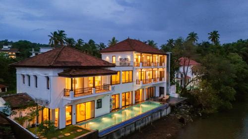 Pilerne Industrial Estates Villa | Villa Fleuve 6-BHK Riverfront Hideaway With Infinity Pool & Bathtub