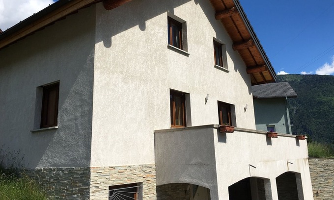 Saint-Michel-de-Maurienne House | Villa 10 people + terrace and garage near the 3 Valleys and the Mytic Passes