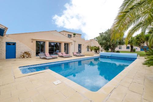 Saint Nazaire sur Charente House | Villa Boyard - Pour 10 avec piscine privée et jacuzzi