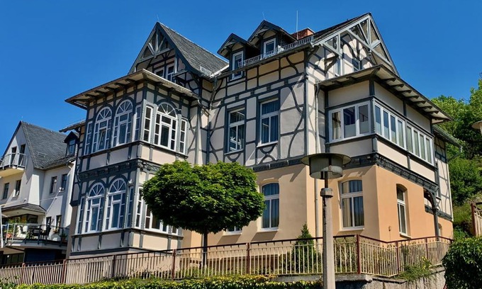 Bad Blankenburg Hotel | Villa Frieden Hotel & Seminarhaus