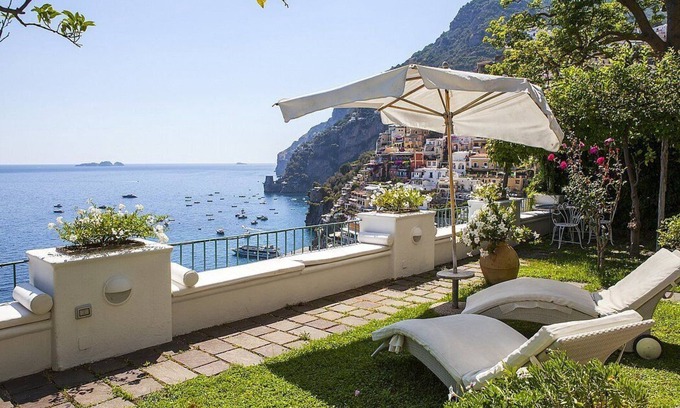 Positano Villa | Villa Galene: An elegant and welcoming two-story villa located in the center of Positano, with Free WI-FI.