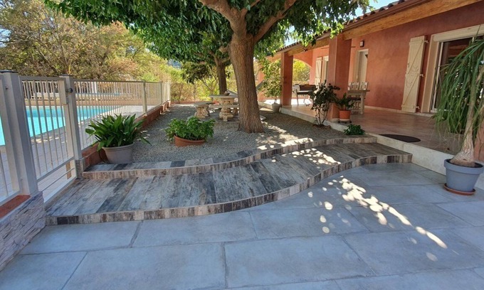 Le Bosc House | Villa garden with pool near Lake Salagou
