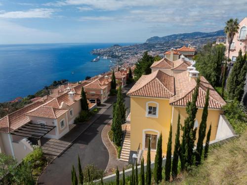 Sao Goncalo Villa | Villa Gasparini Palheiro Village by Holiday Rental Madeira