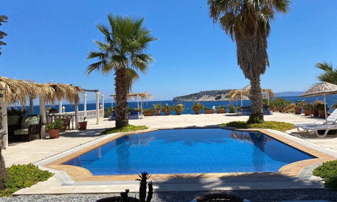 Karaburun House | Villa Golden Dreams