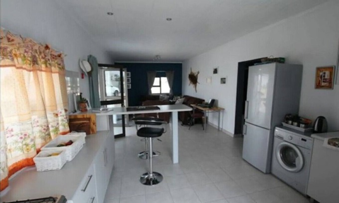 Ongwediva Bed & Breakfast | Villa Graf Guest House - suite 2