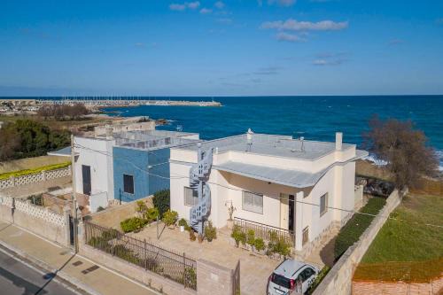 San Foca Villa | Villa Grazia On The Seaside - Happy Rentals