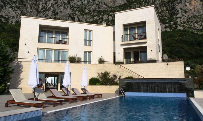 Sveti Stefan Villa | Villa Hedonism, (Possibility for a long-term bookings on a special conditions)