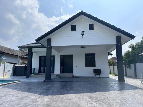 Kawasan Perindustrian Chendering Villa | Villa Huda