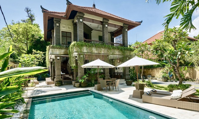 Sanur Villa | VILLA IBU 3 BDRM POOL 50 METERS TO BEACH