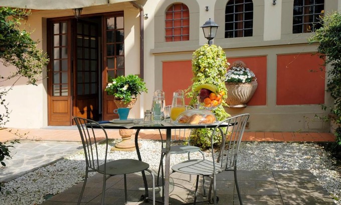 Oltrarno Bed & Breakfast | Villa il Leone